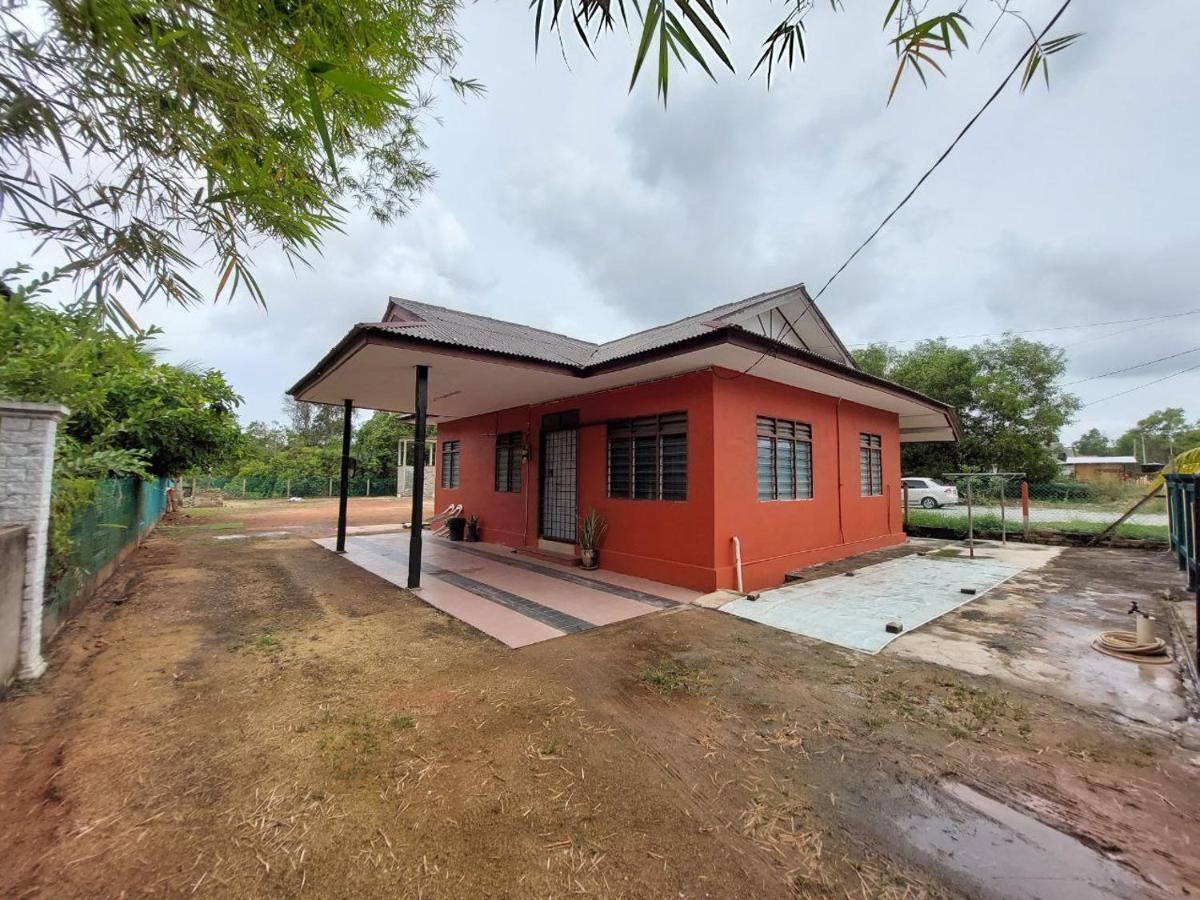 Homestay Ummi Kuala Terengganu Exterior photo